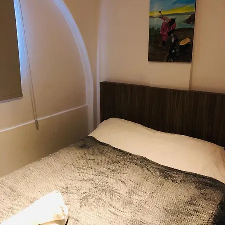 Thomas * 아이아 나파